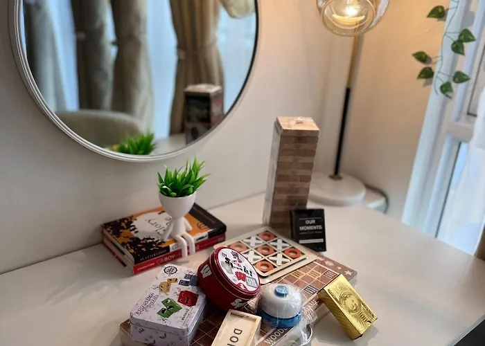 Chic Staycation With Balcony,few Step In Venice Mall Apartamento *