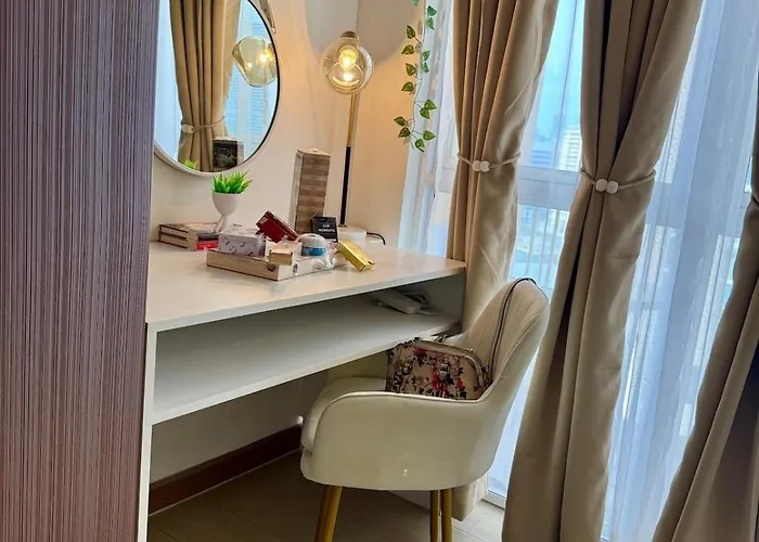 Chic Staycation With Balcony,few Step In Venice Mall Apartamento Manila